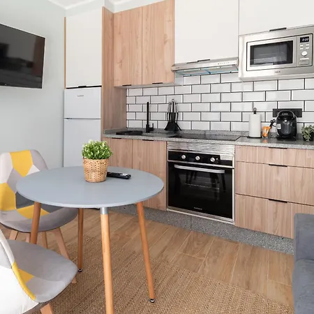 Deluxe By Roque Apartment *